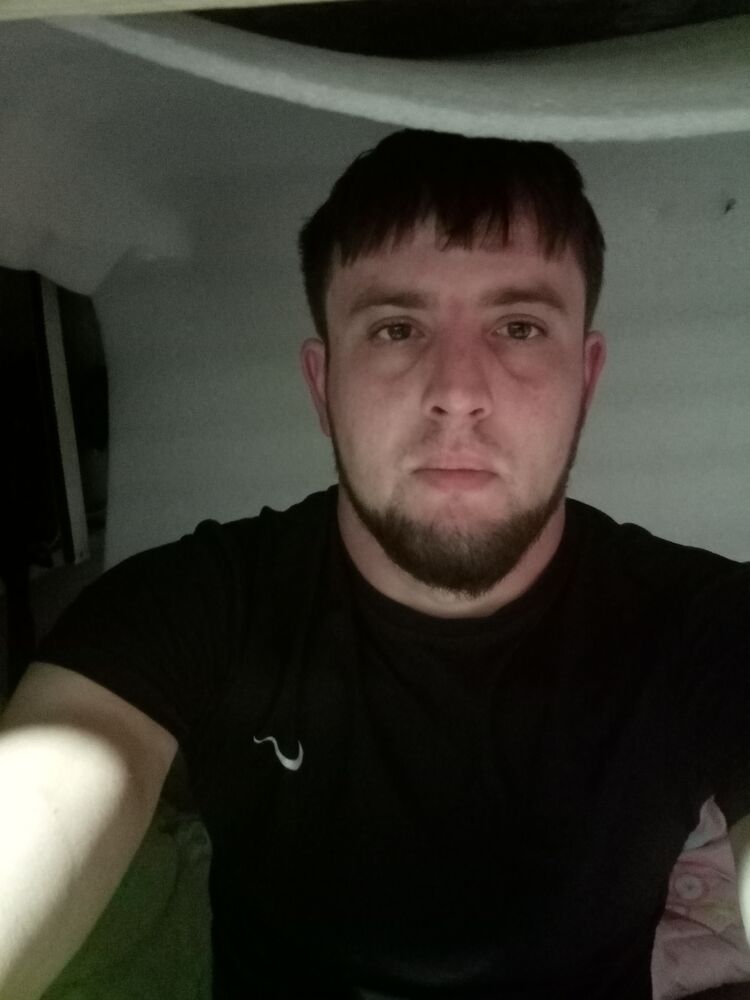  39080540  Magomed, 31 ,    