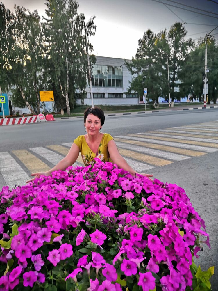  ,   Nelli, 56 ,   c 