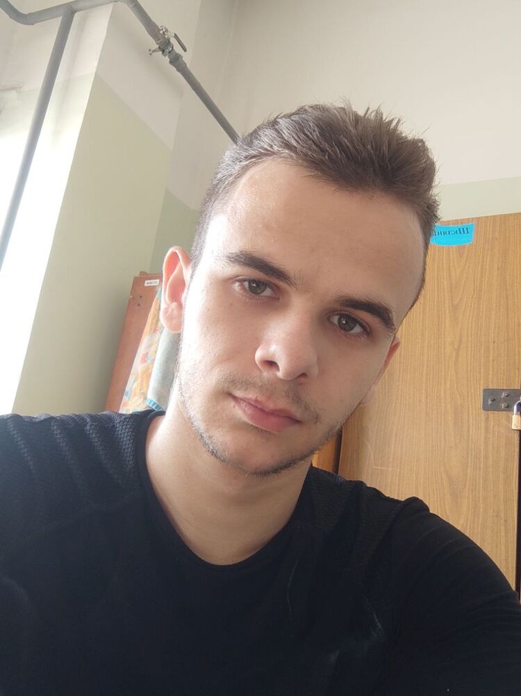  47588780  , 22 ,    