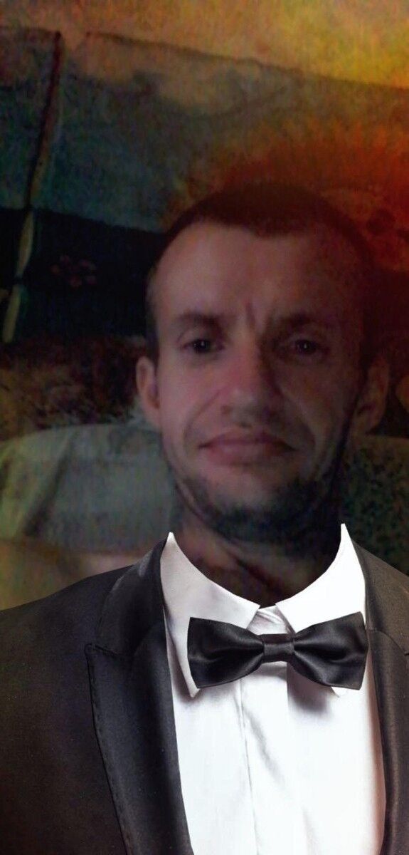  ,   Urij, 47 ,  