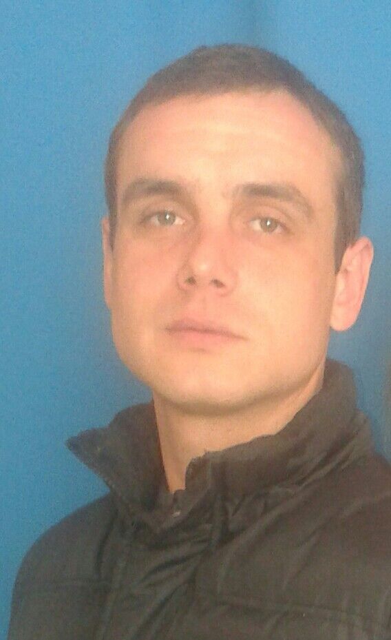 ,   Simon, 40 ,   