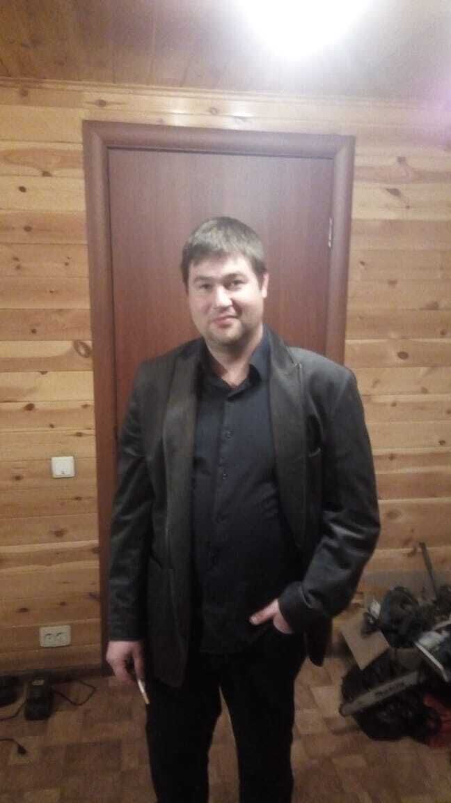  47162950  Maksim, 38 ,    
