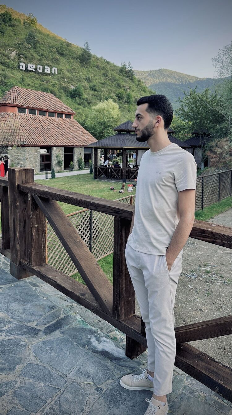 ,   Edgar, 25 ,   ,   
