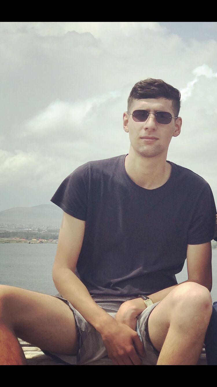  ,   Arman, 26 ,   ,   