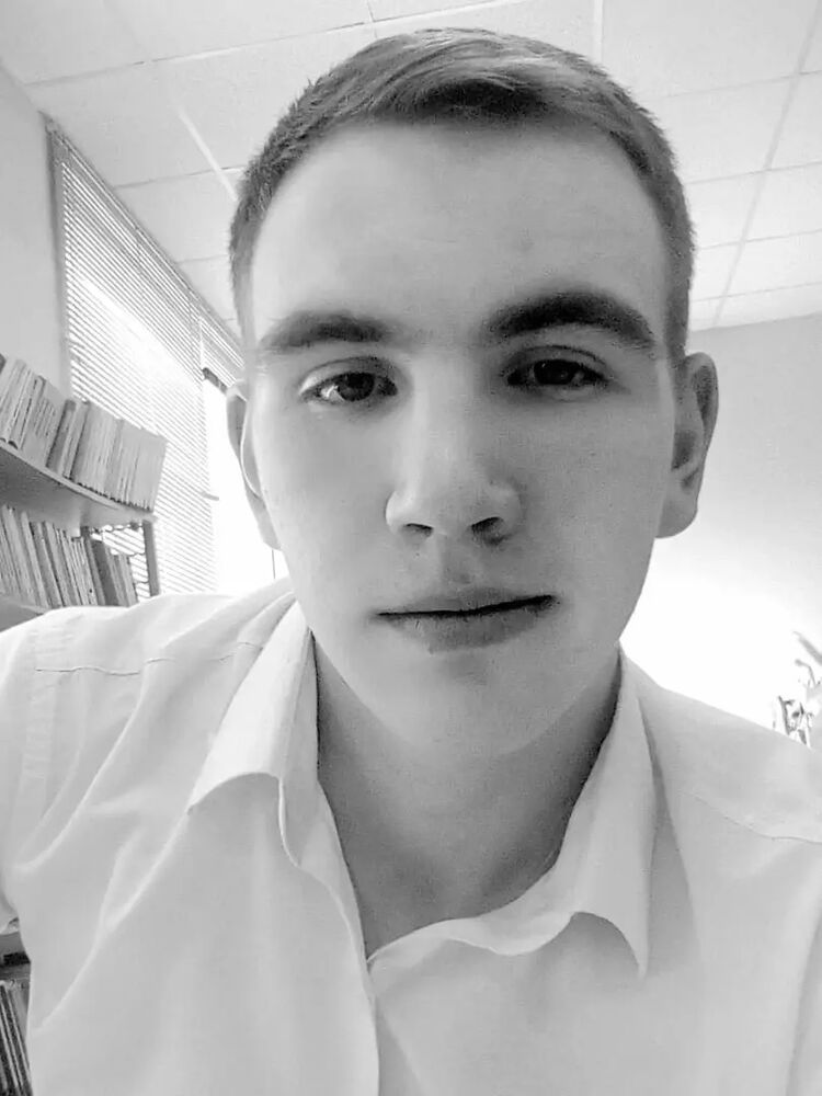  45543410  Vladimir, 26 ,    