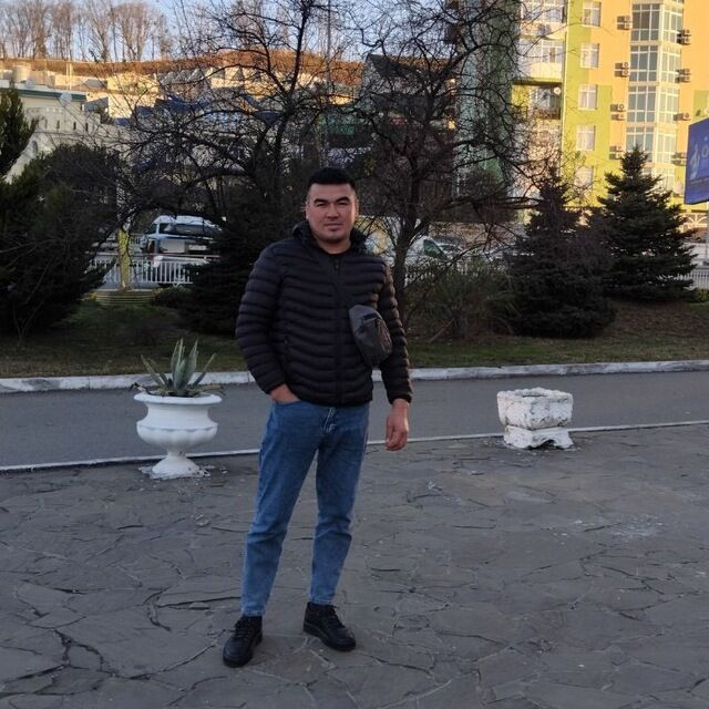  53611540  Gayrat, 28 ,    