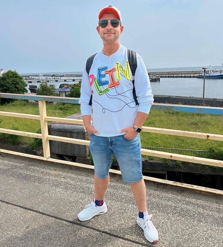 ���� 44479930 ������� ����, 42 ����, ���� ���������� � ������