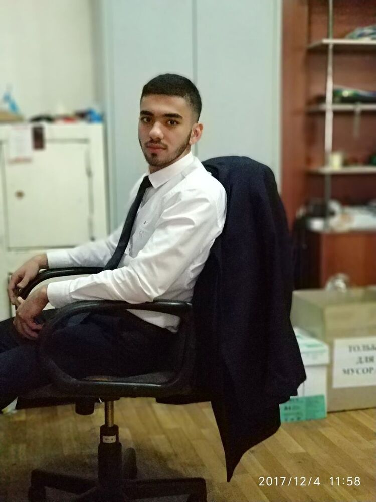  11038990  Muslim, 27 ,    