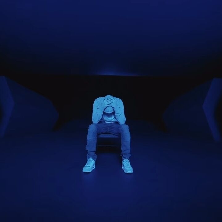  33288040  , 22 ,    