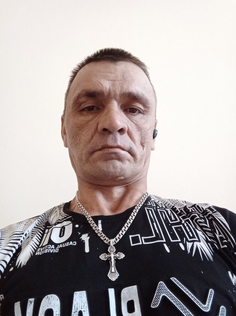  45873680  Aleksandor, 42 ,    