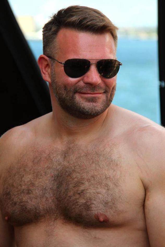 ,   Mik, 48 ,   