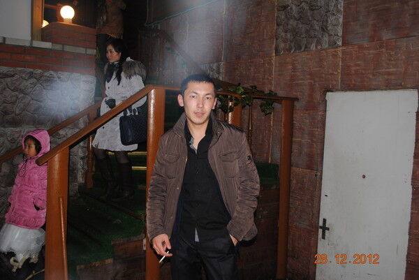  5756150  Marat, 33 ,    