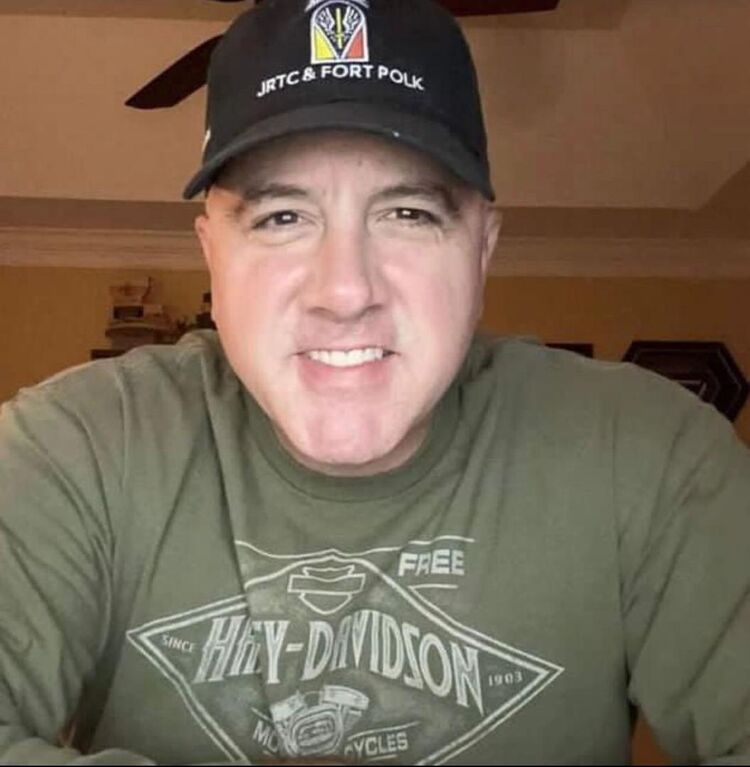  45614580  James Roger, 48 ,    
