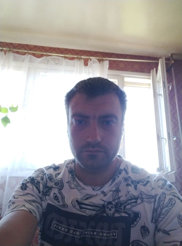  28393480  , 39 ,    -