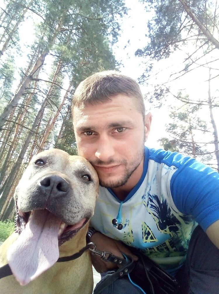  ,   Vlad, 32 ,   