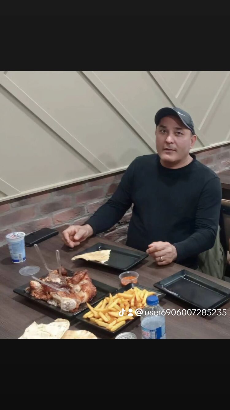  53793470  Ikbol, 53 ,    Leiderdorp