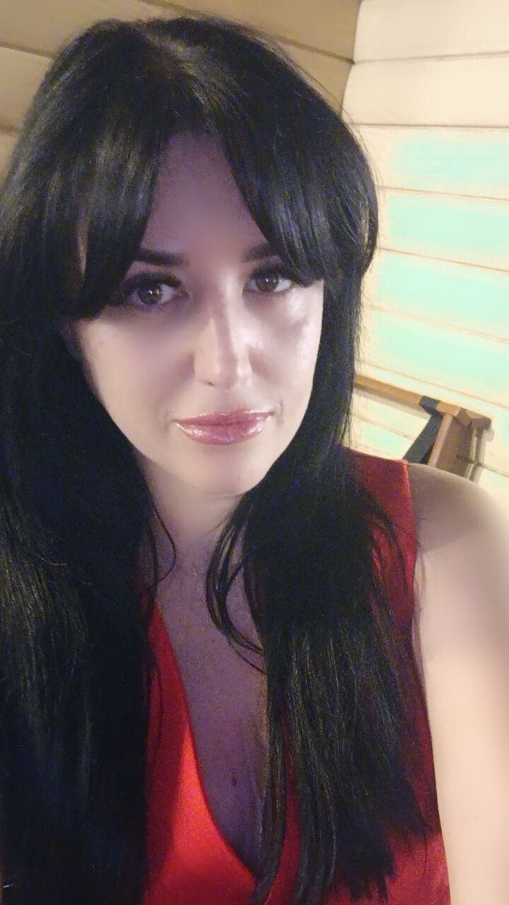  53389430  Elena, 39 ,    