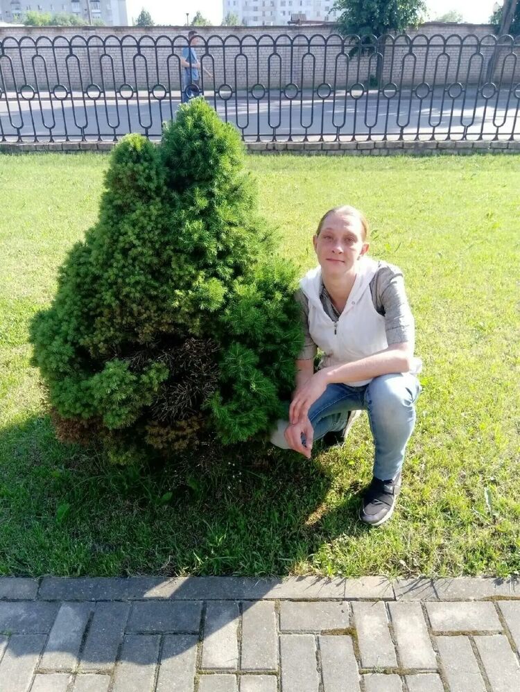  44492890  Lydmila, 38 ,    