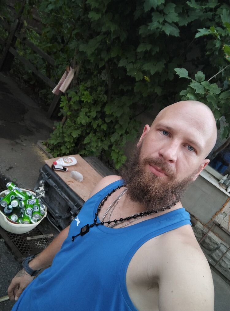  44460390  , 34 ,    