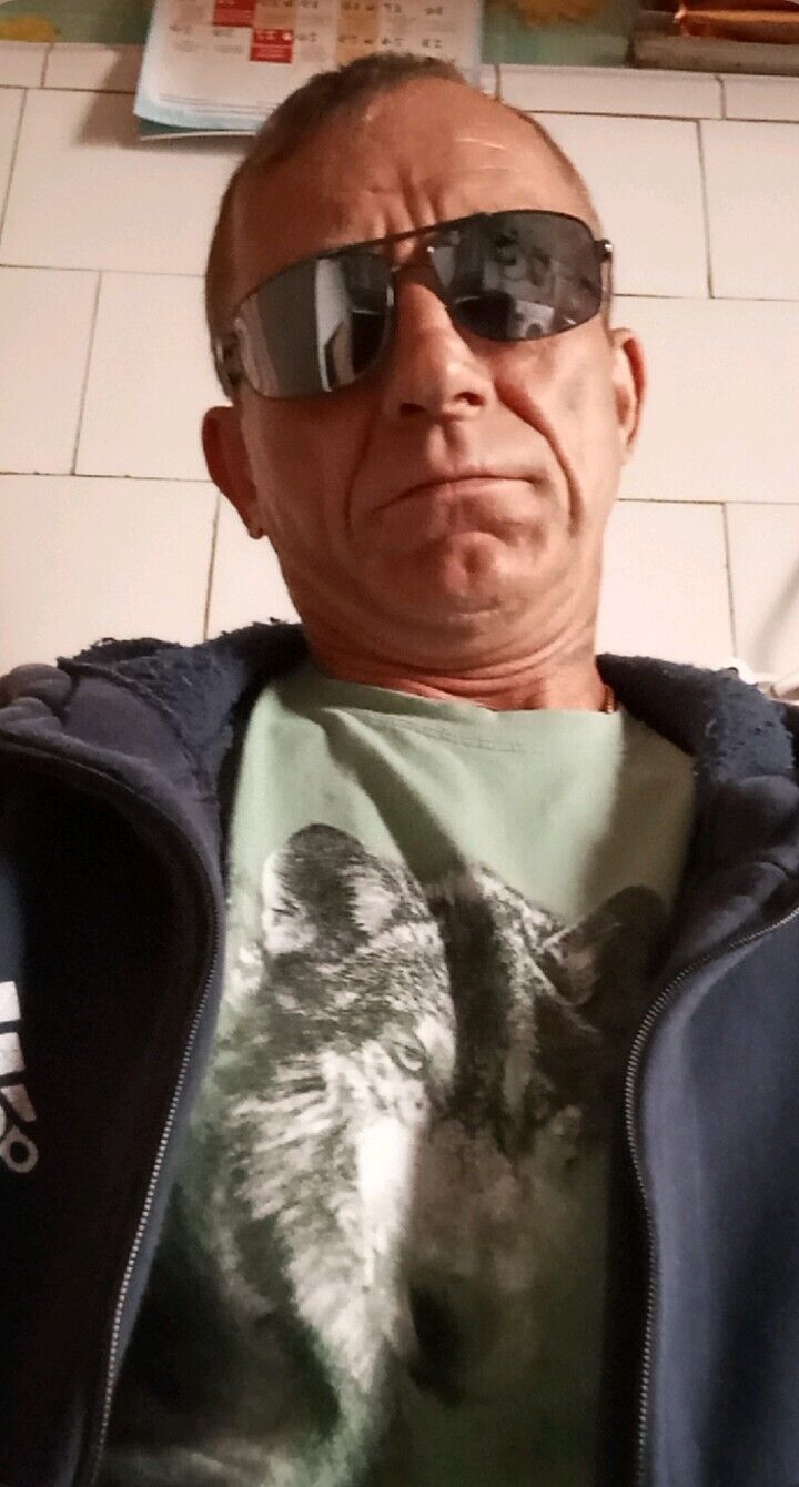  47056770  , 52 ,     