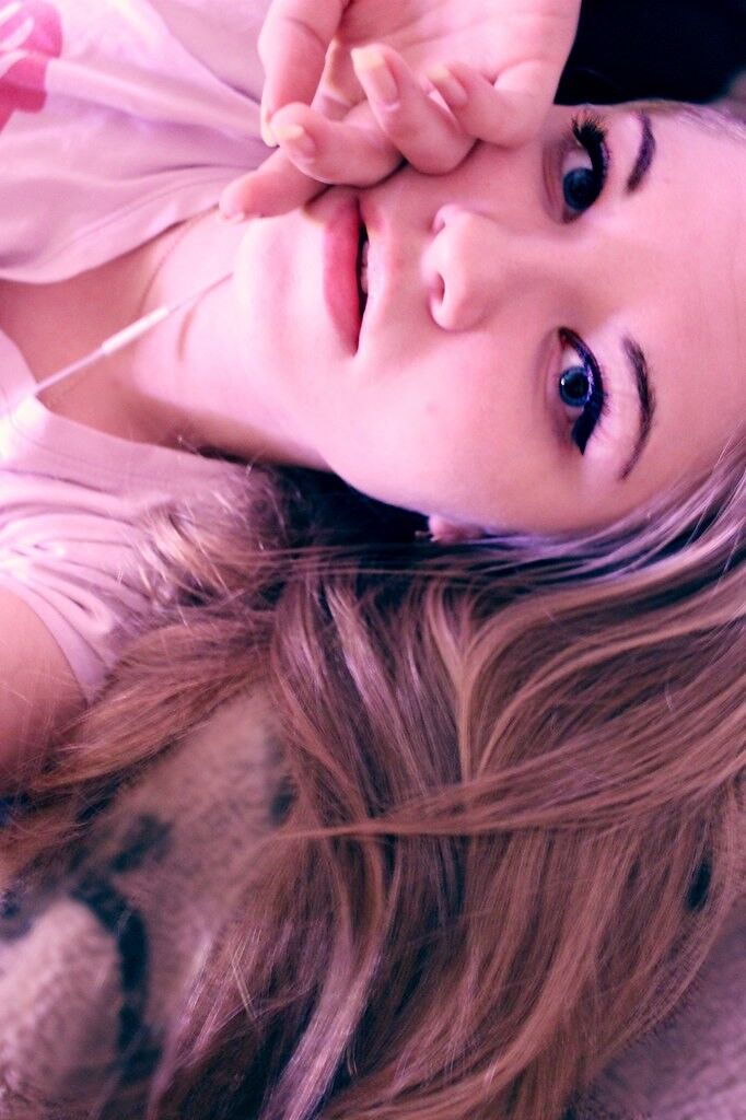  5988280  Dina, 29 ,    