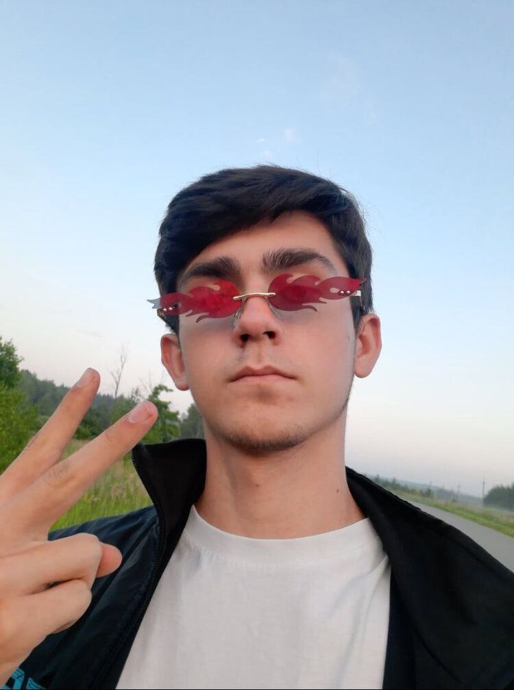  ,   Daniil, 20 ,   ,   