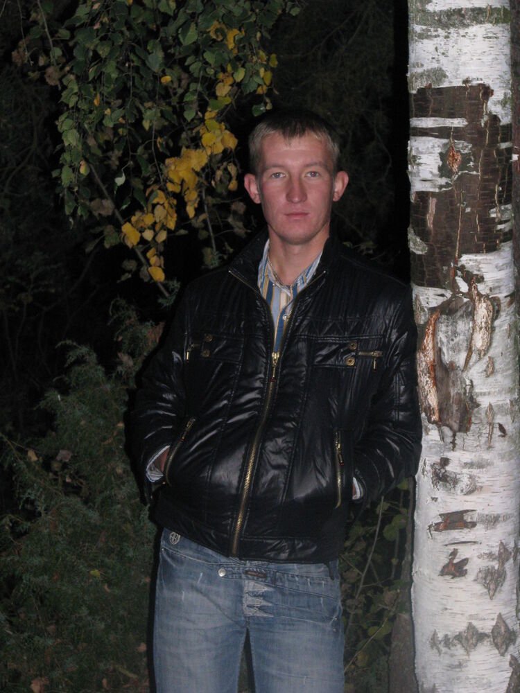  4830860  Andrei, 42 ,    