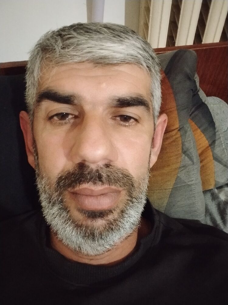  48237890  Ramiz, 44 ,    