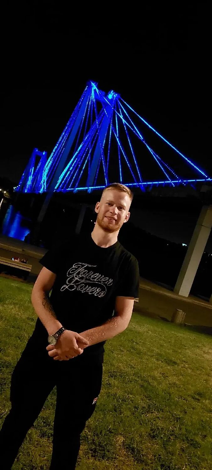  27562380  Antosha, 26 ,    