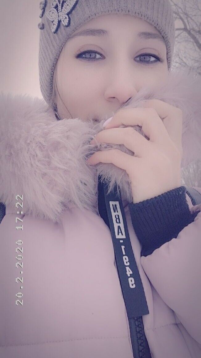  21604060  Victoria, 29 ,    