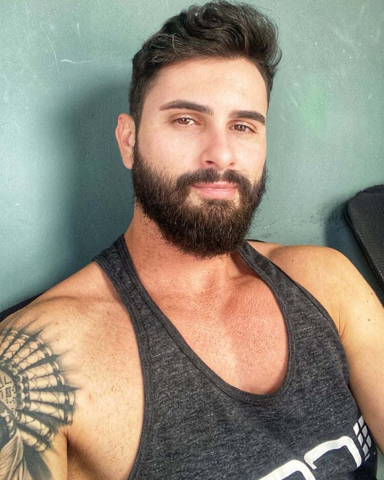  51882830  , 35 ,    