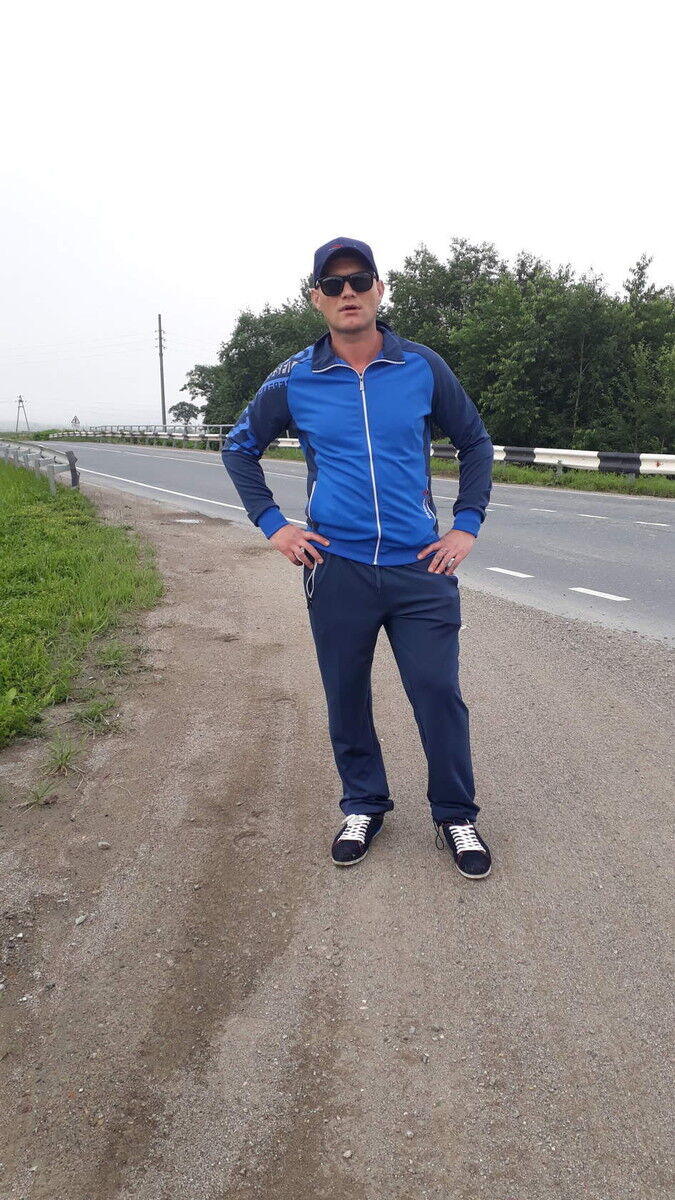  10496110  ALEx, 40 ,    -