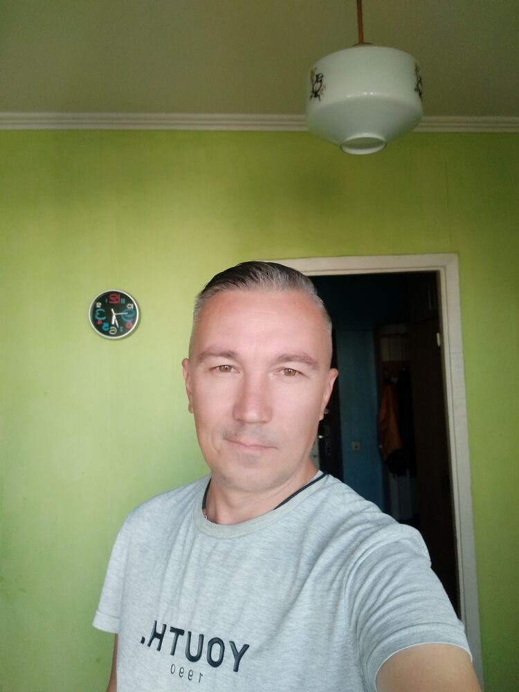  31327530  , 48 ,    