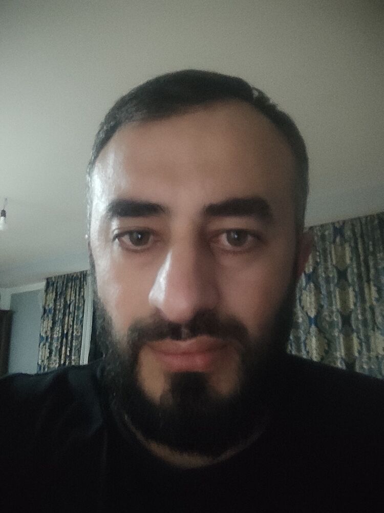  ,   Mancho, 33 ,   ,   