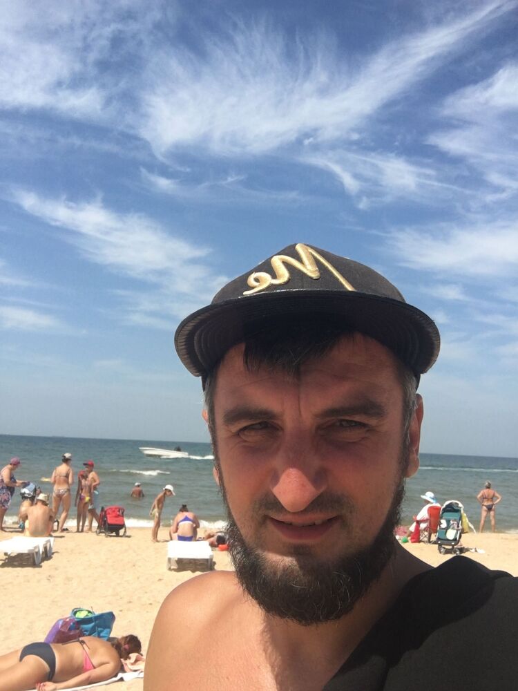  29970290  , 37 ,    