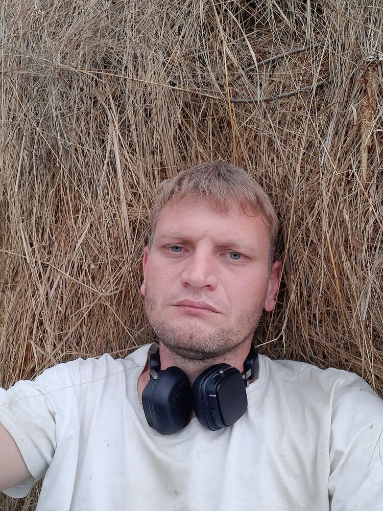  44632280  , 37 ,    