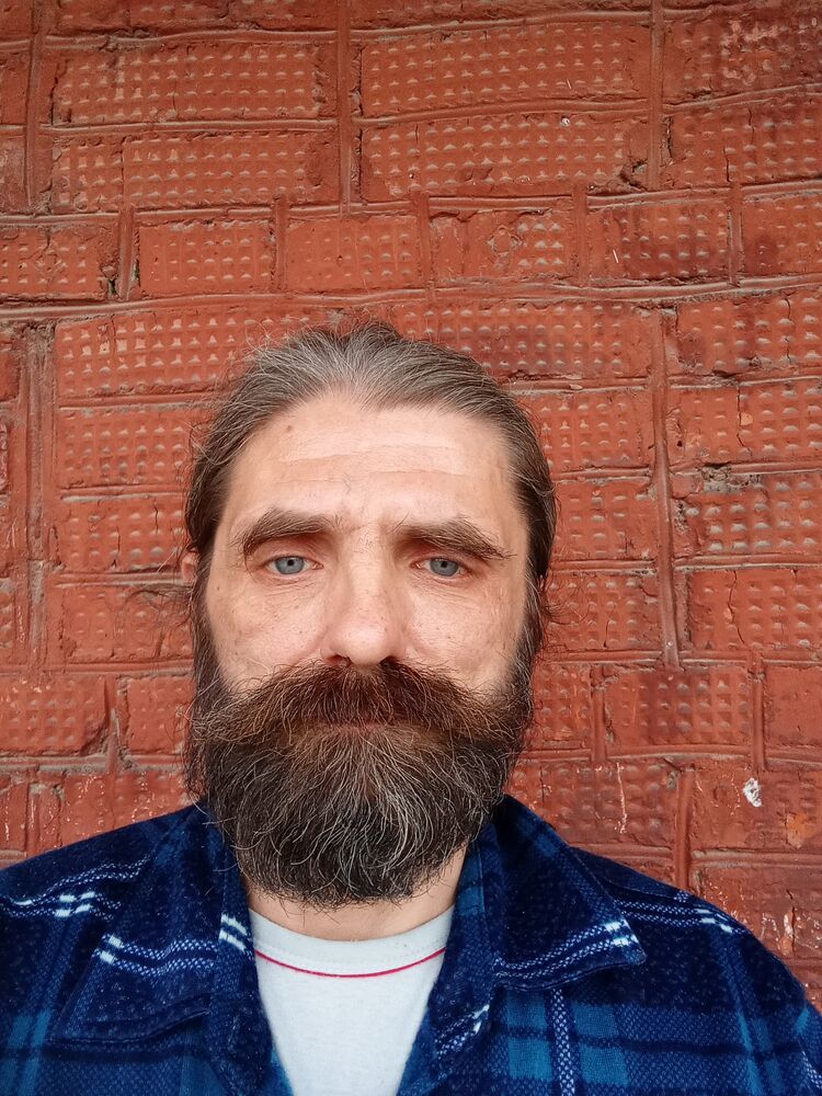  39752070  Alexander, 51 ,    