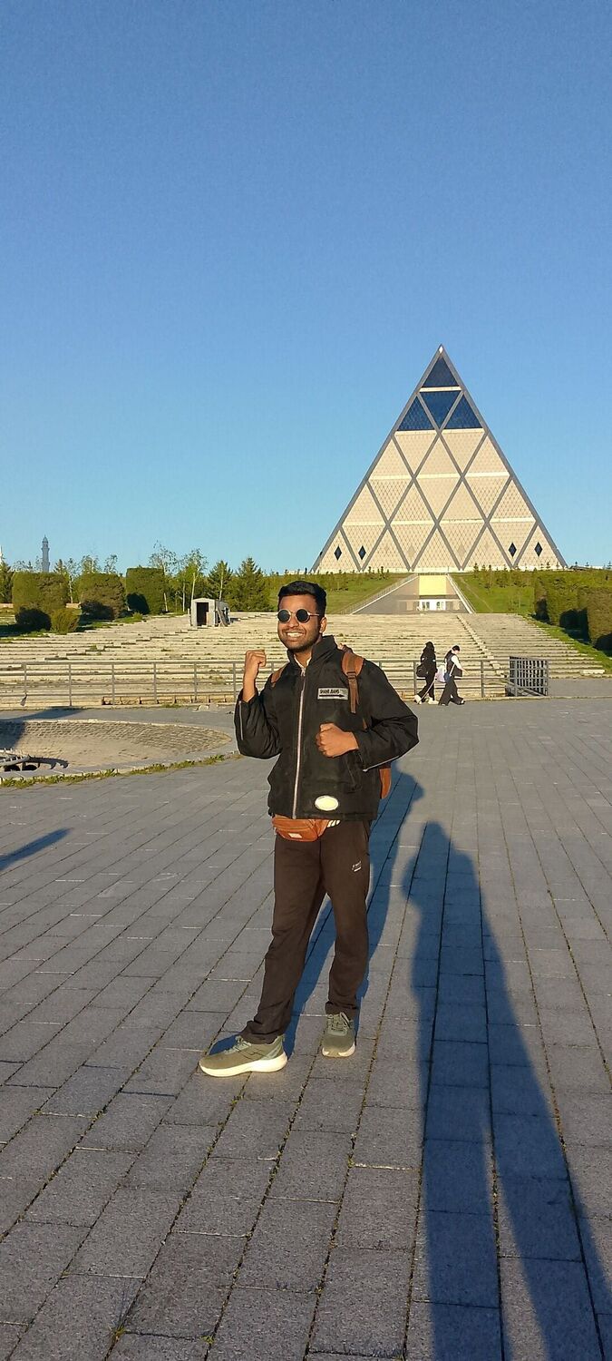  Connaught Place,   Sun, 23 ,     , c 