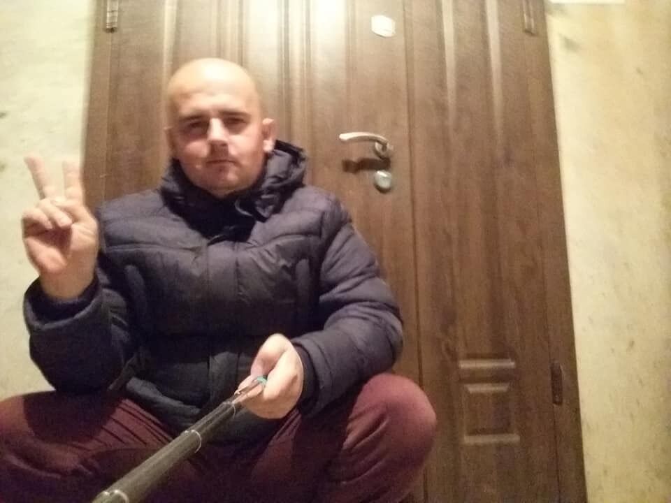  23288600  , 35 ,    -