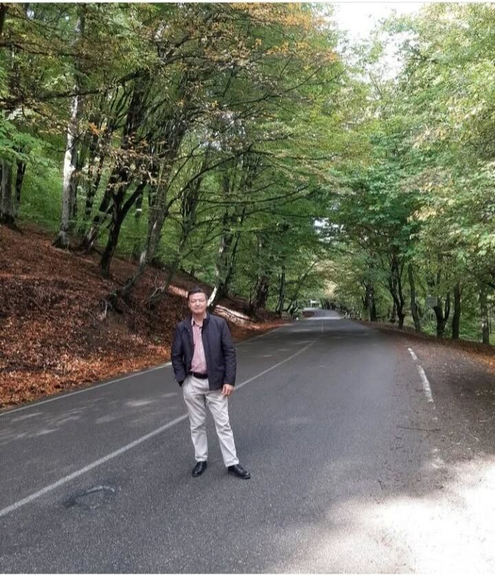  51435720  Arman, 50 ,    