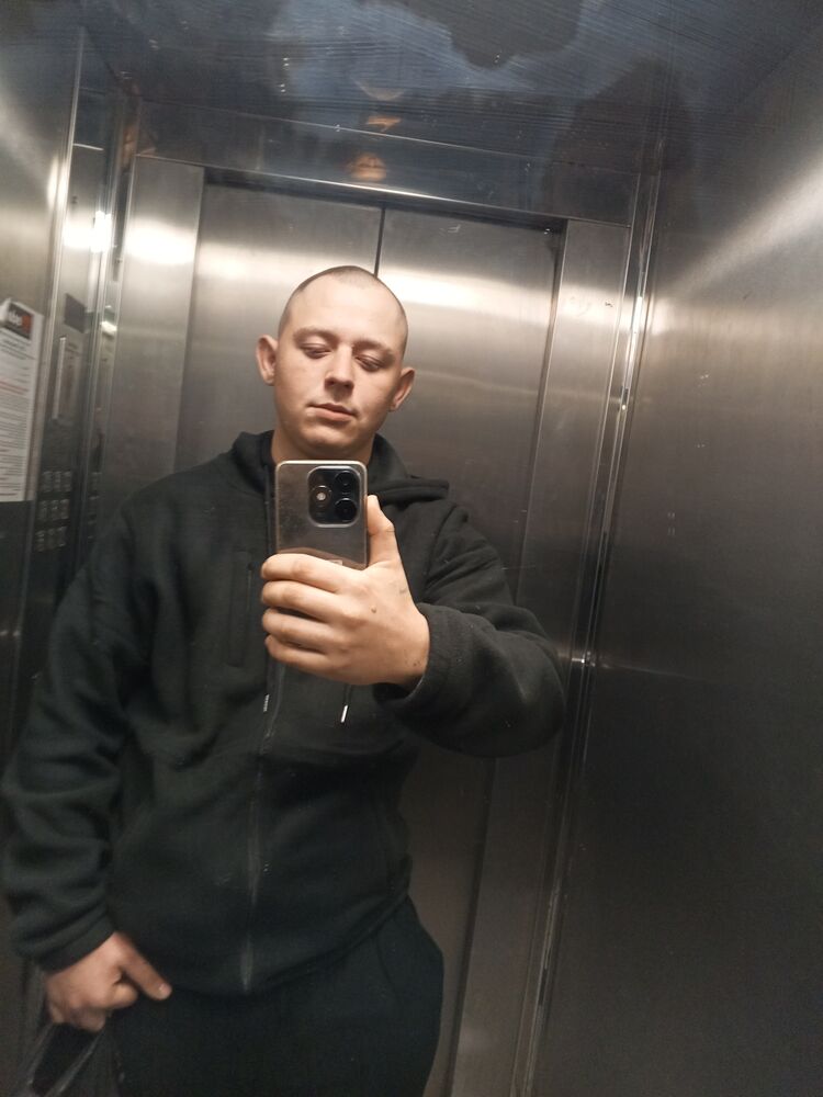  47453100  Vadim, 21 ,    