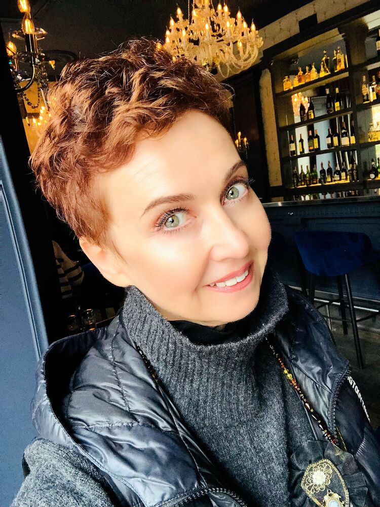  ,   Vera, 51 ,   c 