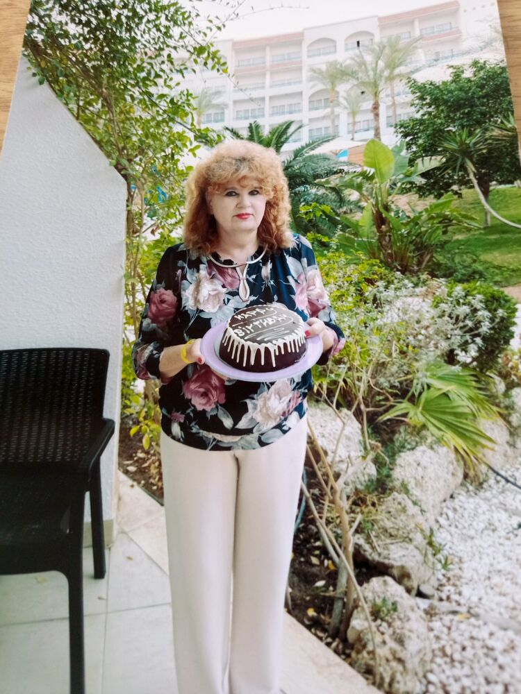  50701660  Alla, 66 ,    