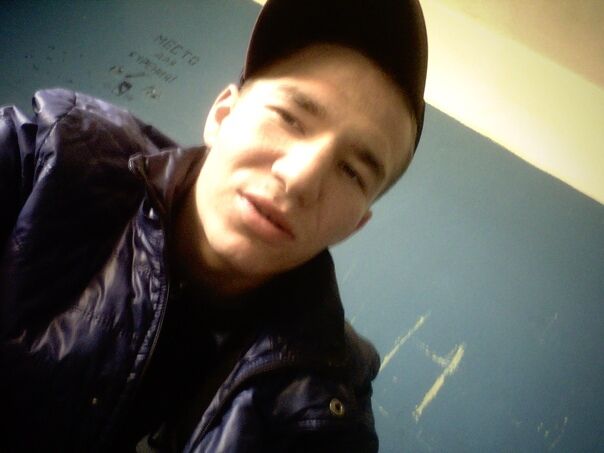  32698980  , 28 ,    