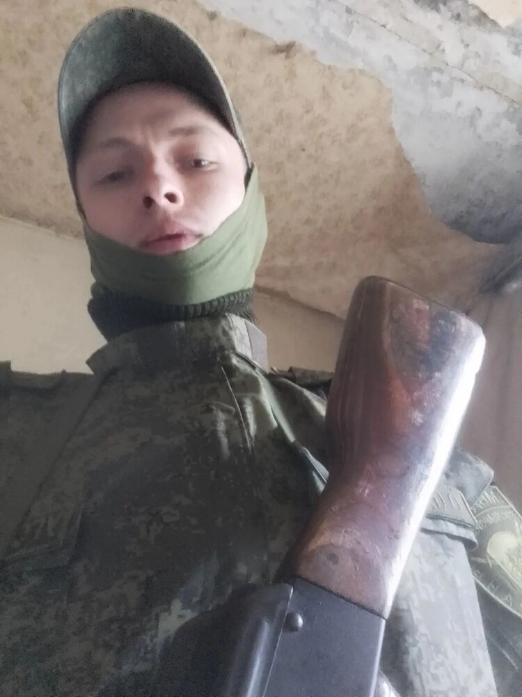  38237450  Kirill, 25 ,    