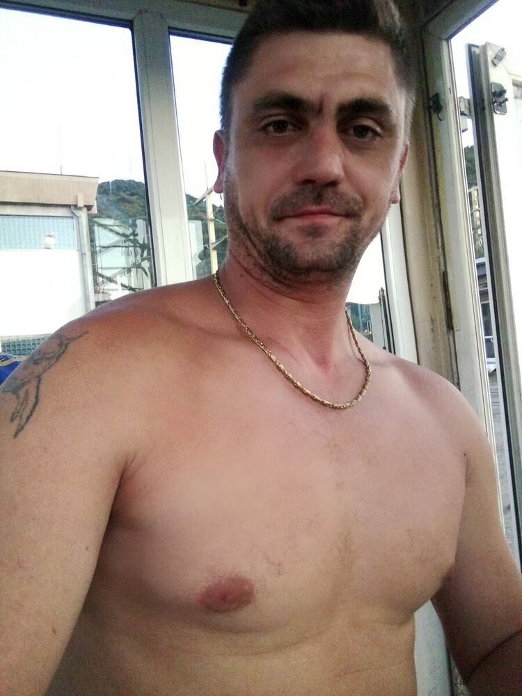  21058960  Alin, 39 ,    