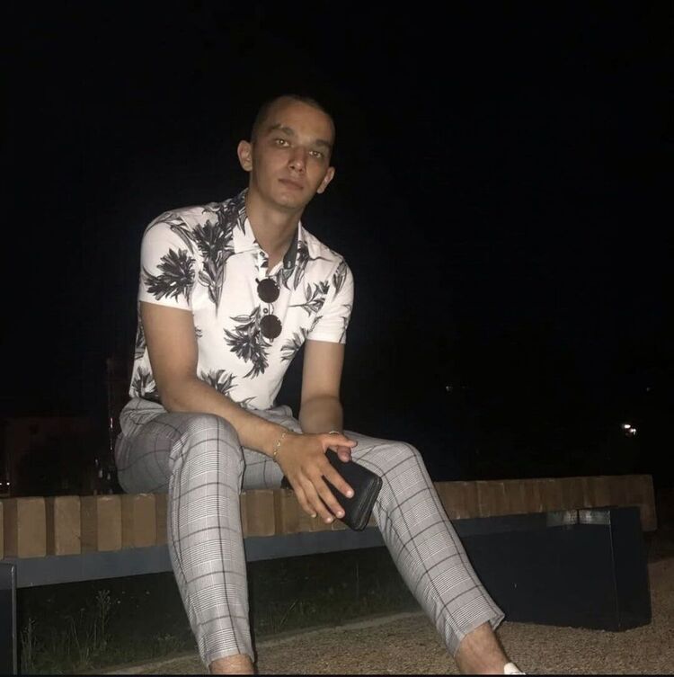  53977660  Andrey, 24 ,    