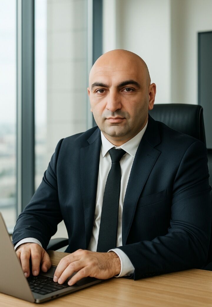  ,   Garik, 37 ,   ,   