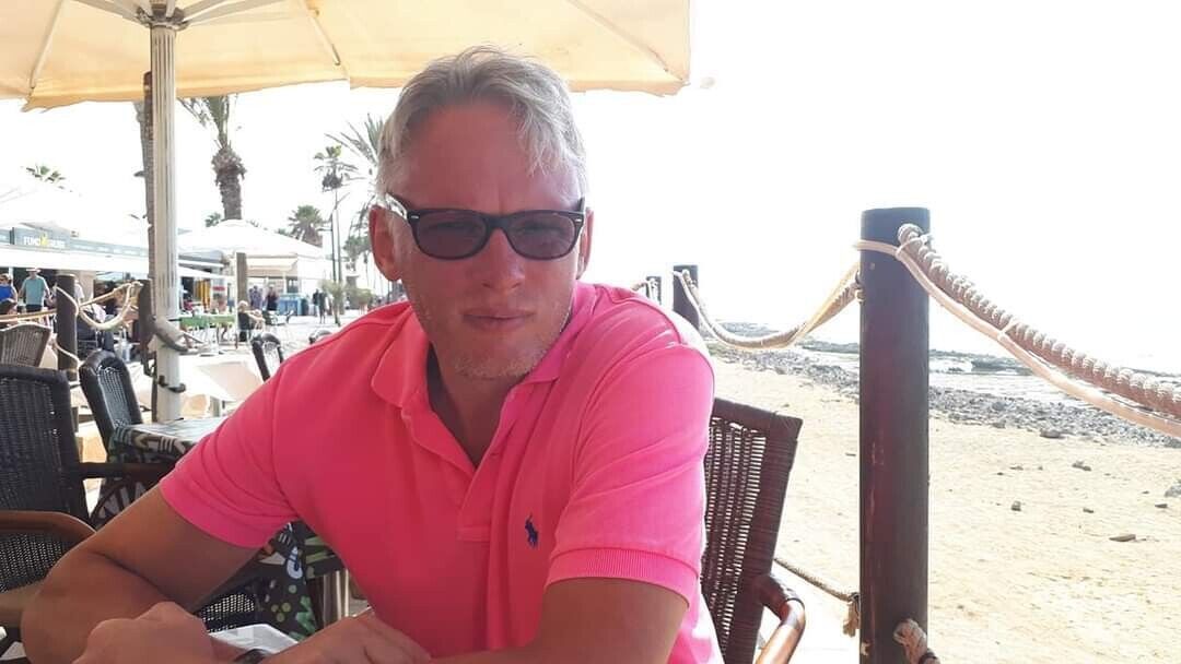 Weston,   Arnis, 55 ,     , c 