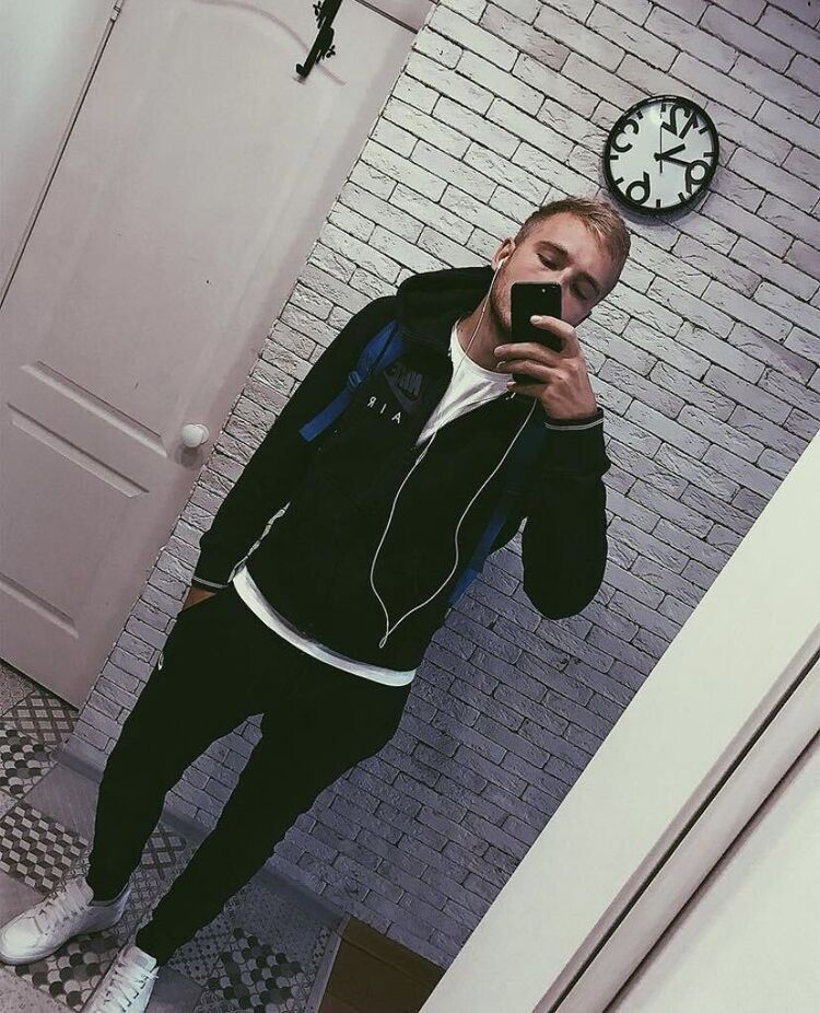  ,   , 29 ,   ,   